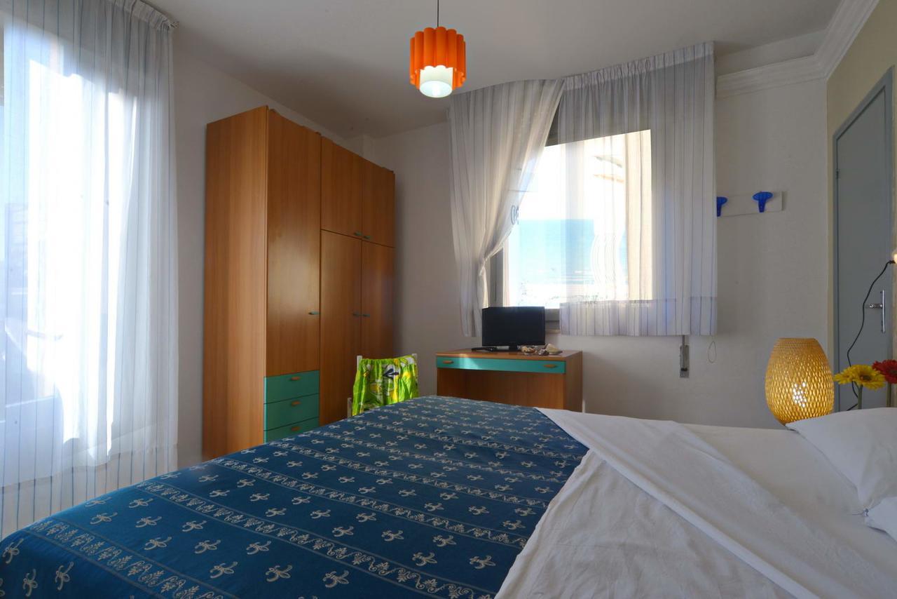 Hotel Iride Suite & Breakfast- Ideale Per Famiglie E Coppie Ричоне Екстериор снимка